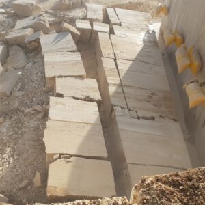 Air Cushions for overturning Large Stone Blocks
